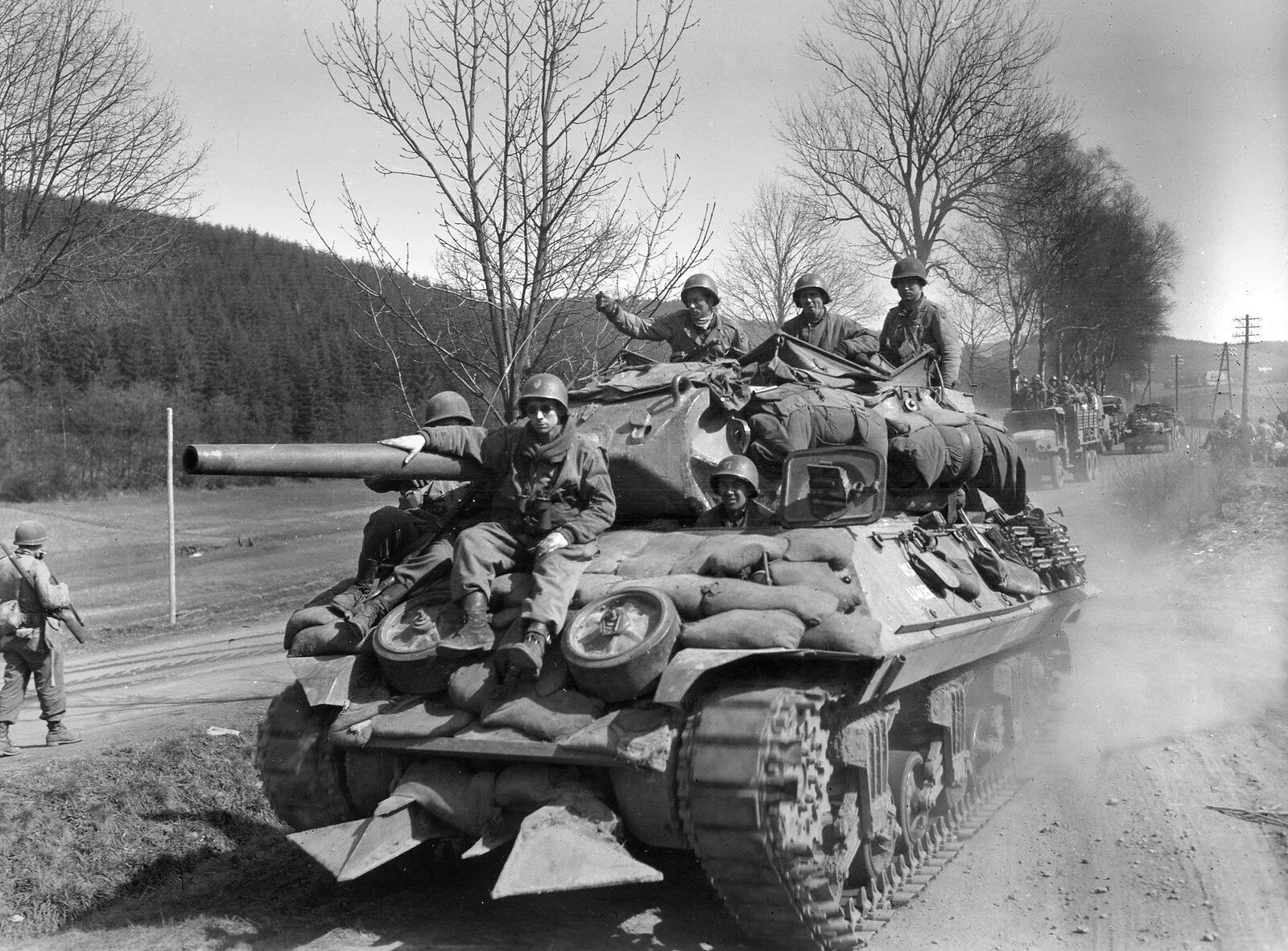М10 Вольверин. Танк m10 GMC. САУ м10 Вульверин. М10 танк США