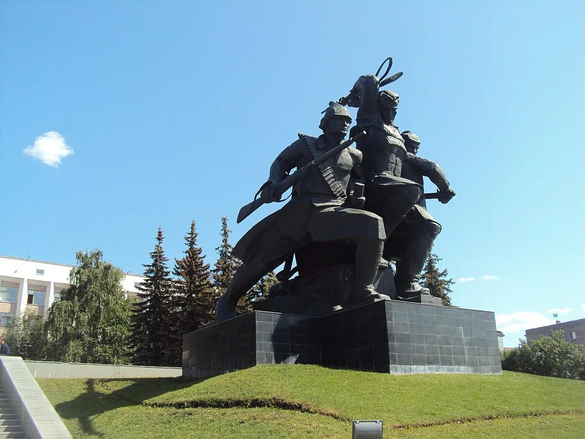 Памятник герою гражданской. Памятник герою гражданской. Памятник герою гражданской. Памятник герою гражданской. Памятник герою гражданской.