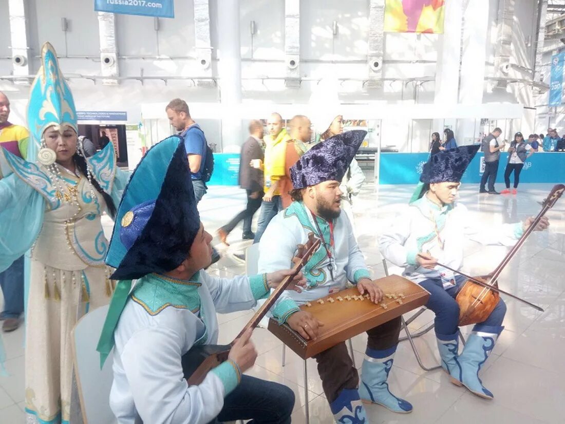 Выступление шамана на фестивале молодежи в сочи