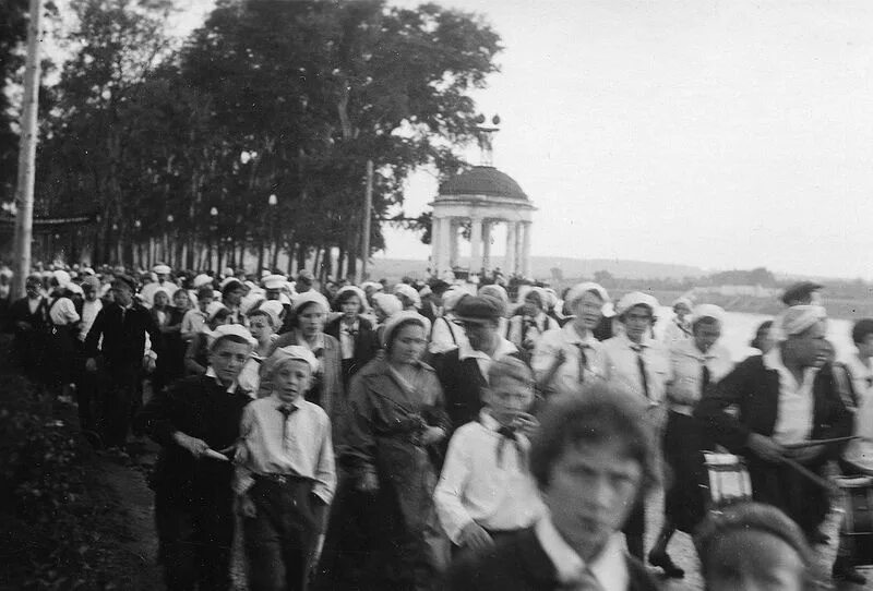 Люди 1935. 1935 год фото. "московский футбол 1923-1935". Оно 1935 год. Сочи 1935.