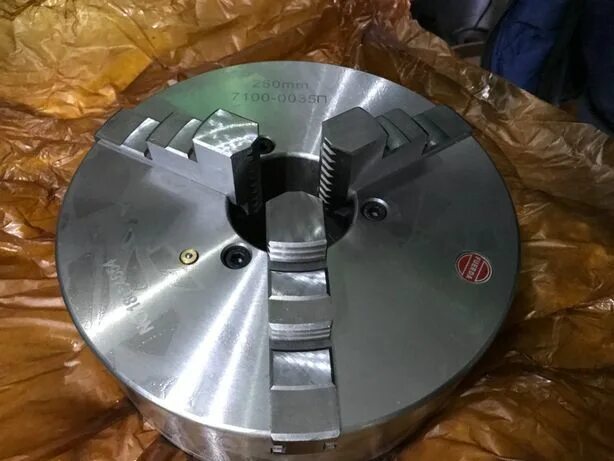 Патрон токарный 7100-0035 ф250 3-х кулачковый. Патрон токарный bison 334-250-6 ф250. Патрон 250мм. Патрон токарный 3-х кул. Трехкулачковый патрон 315 мм.