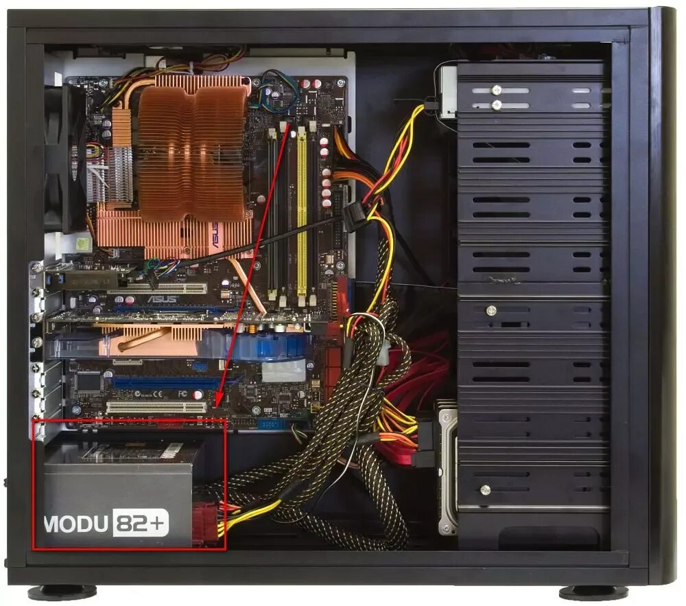 Установка блока питания компьютера. Корпус пк с блоком питания снизу. Блок питания снизу. Крепление блока питания компьютера к корпусу. Установка блока питания компьютера.