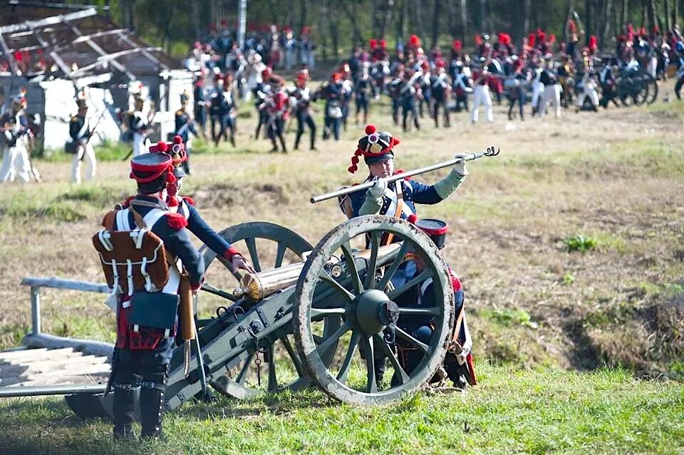 Battle park. Реконструкция Бородинского сражения. Реконструкция Бородинской битвы 1907. Битва при Бородино реконструкция. Первая реконструкция Бородинской битвы.