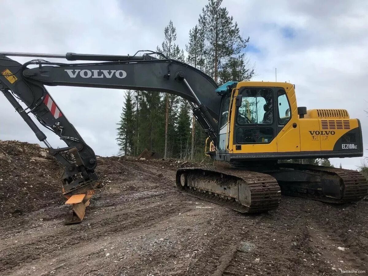 Volvo ec220dl. гусеничный экскаватор вольво. экскаватор volvo ec210blc prime. экскаватор с гидромолотом volvo ec 290b lc. Volvo экскаватор гусеничный ec210.