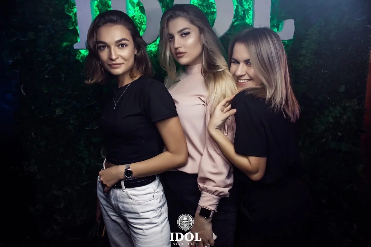 Бар айдол ижевск. Бар идол самара. Ночной клуб идол пермь. Idol club. Бар идол пермь.