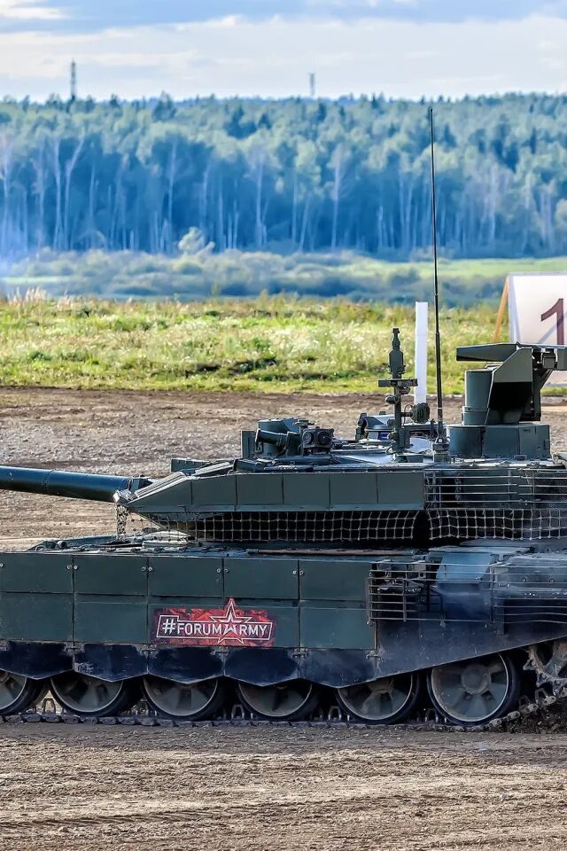 Т90 бм. Strvfm-21 танк. Открытка на 23 февраля танкисту. Танк т90. Поздравления с днём танкиста.