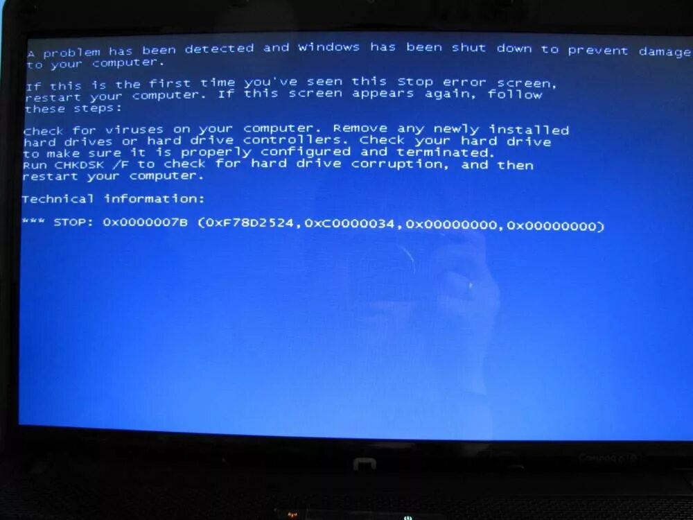 Не перезагружается компьютер windows 10. Windows xp перезагружается. синий экран при установке windows 7. синий экран загрузки windows 7. ошибка при загрузке windows 7.