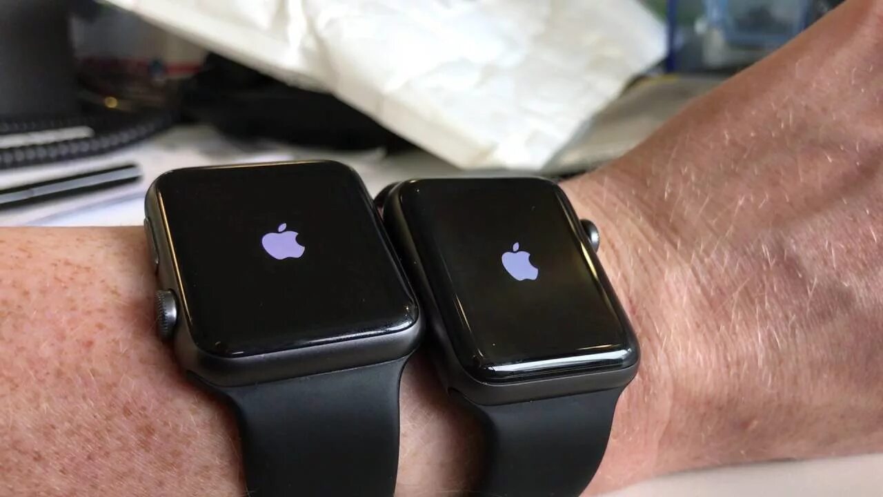 8 часов 44. Часы эпл вотч 3 38 мм. Эпл вотч 2. Apple watch 3 42 mm. Apple watch se 42mm.