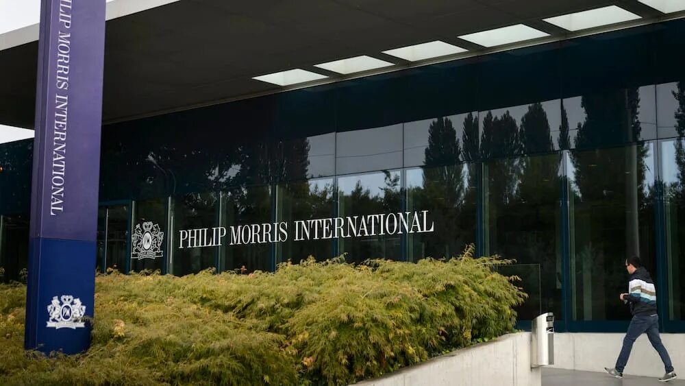 Штаб квартира Филип Моррис Лозанна. Philip Morris International в России. Philip Morris офис. Яцек Ольчак Philip Morris.