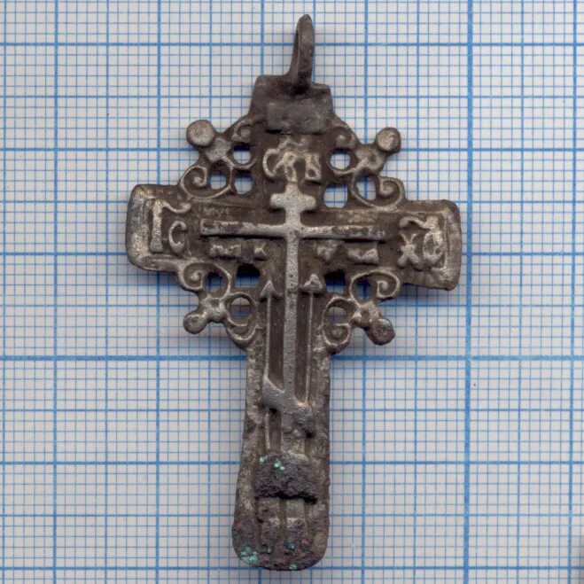 Крест 18 век. Старообрядческий крест 18 века серебро. Наперсный крест 18 век. Крест староверов 16 век наперсный. Бронзовый наперсный крест 18 век.
