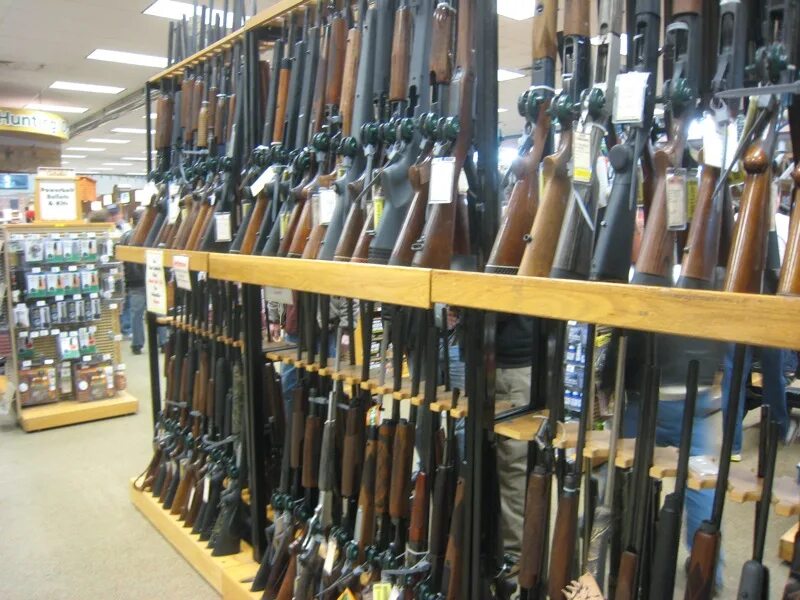 Магнат оружий. Винтовка коллекционеров. Магазин охотничьих ножей. Магнат оружий. Охотничий магазин в ереване.