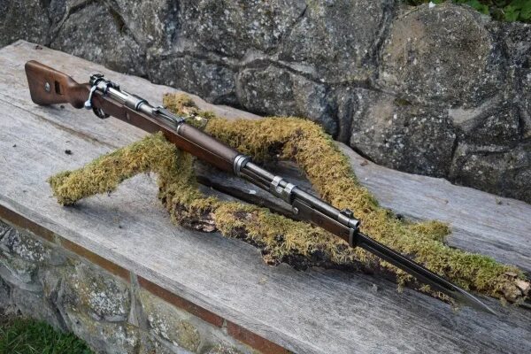 Купить б 98. Снайперская винтовка Маузер 98к. Mauser 98. Mauser 98k в камуфляже. Kar 98 снайперская винтовка.