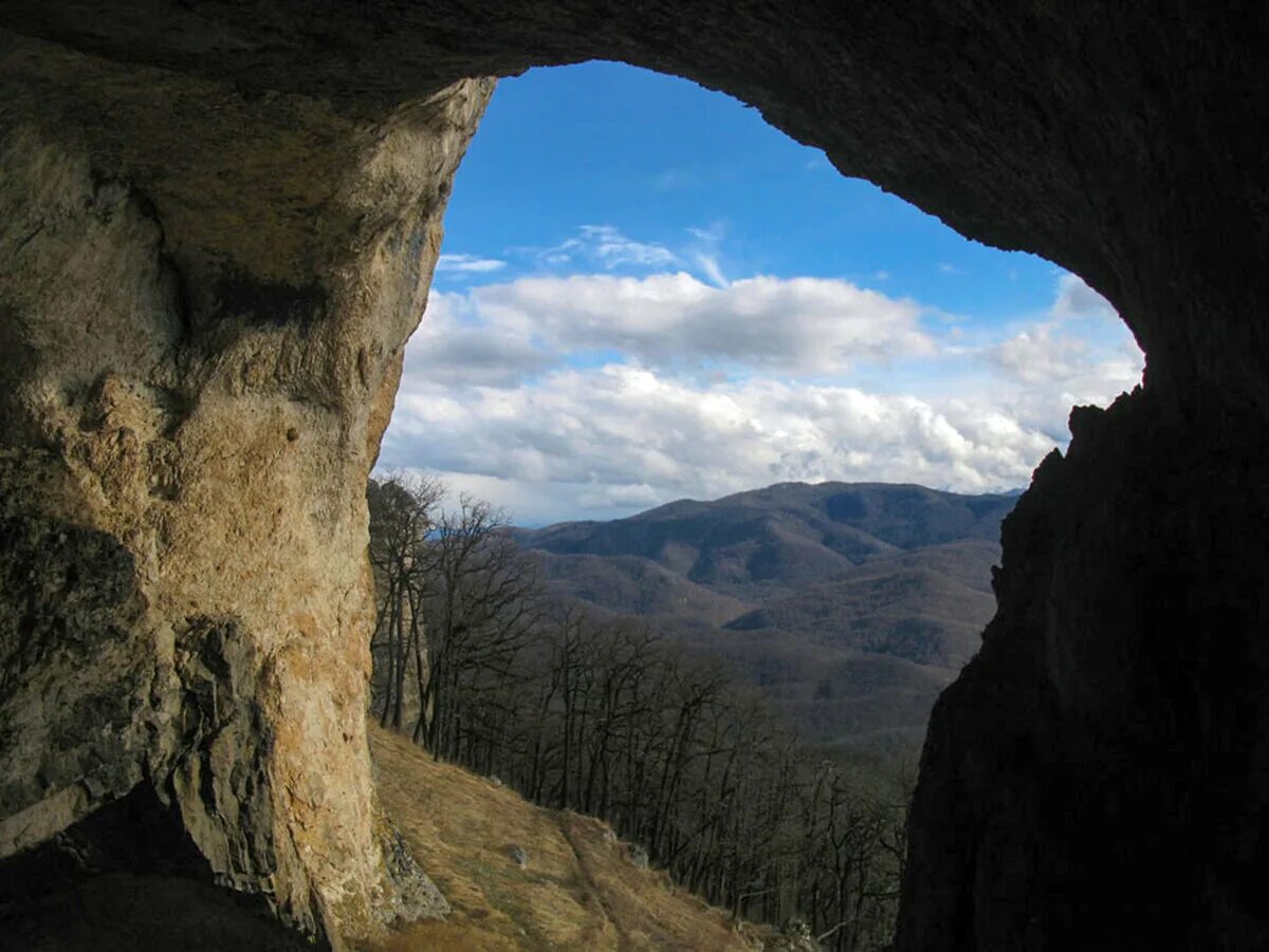 Скала Чертов палец в Адыгее - фото, где находится, как добраться, высота, маршру