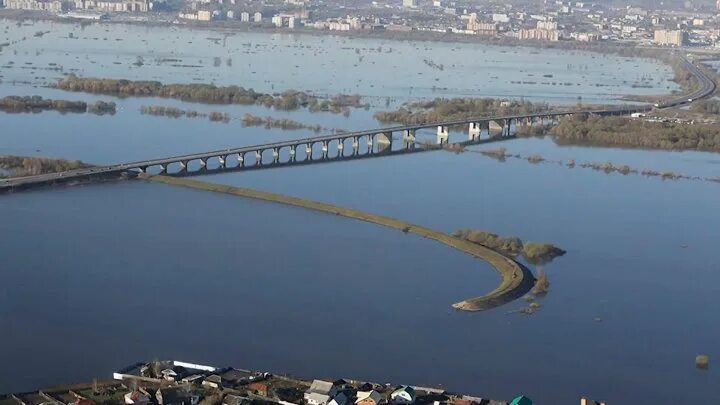 Ока река Рязань разлив. Разлив Оки в Рязани. Разлив Оки в Рязани с высоты птичьего полета. Рыбацкая деревня Рязань разлив Оки.