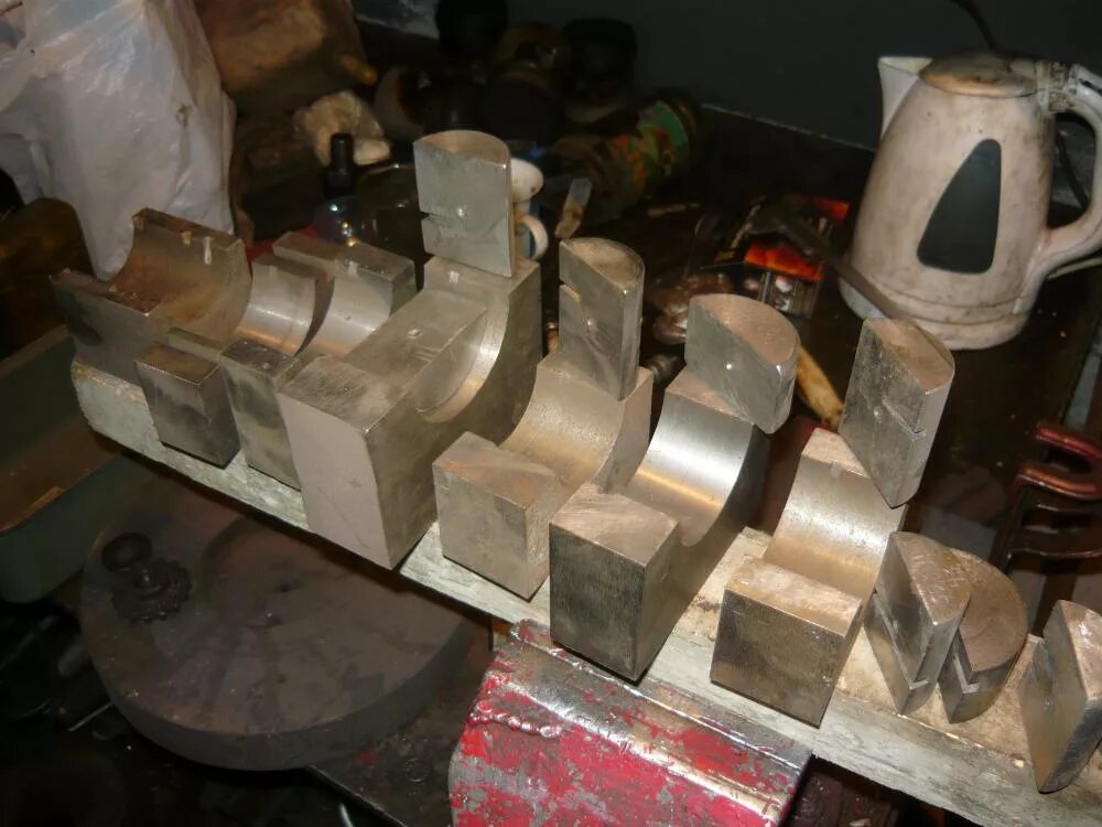 силиконовый ушной вкладыш для слухового аппарата. индивидуальные вкладыши для слуховых аппаратов. вкладыши для слуховых аппаратов слепок. пружинка для слухового аппарата. индивидуальные вкладыши для слуховых аппаратов.