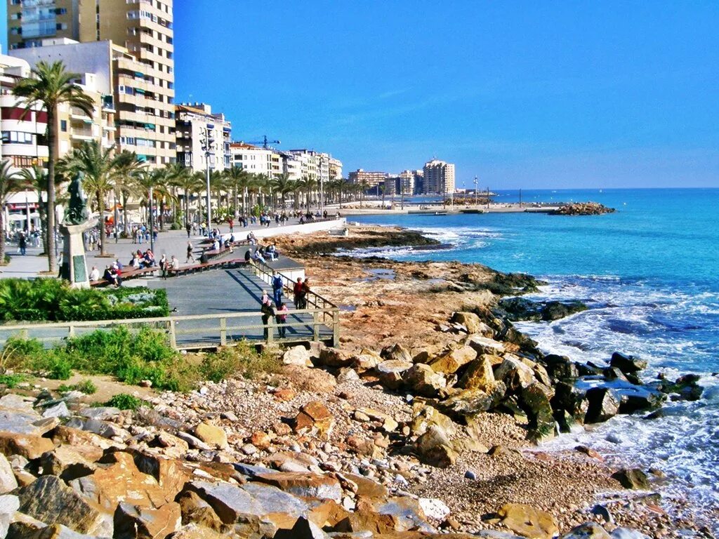 Коста бланка торревьеха. Torrevieja испания. Шоссе аликанте валенсия. Испанский город торревьеха. Торревьеха валенсия.