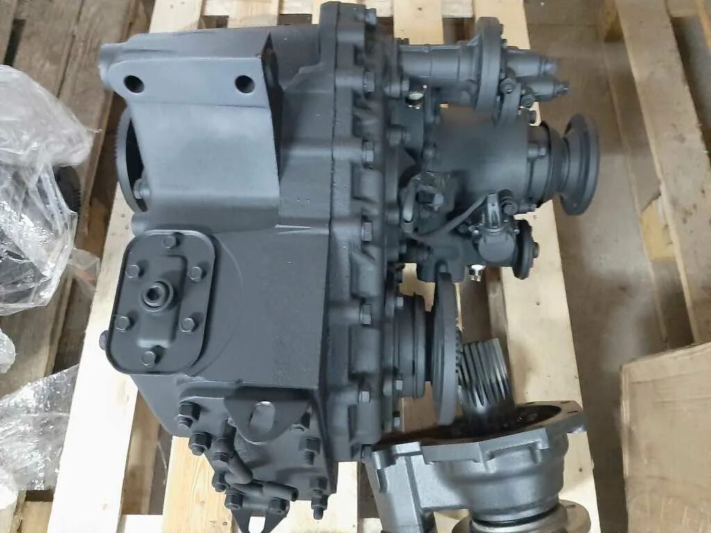 Раздаточная коробка КАМАЗ ZF vg1600/300. Раздатка ЗФ КАМАЗ 6522. 65111-1800020-32 Раздаточная коробка КАМАЗ. Раздатка ZF КАМАЗ 6522.