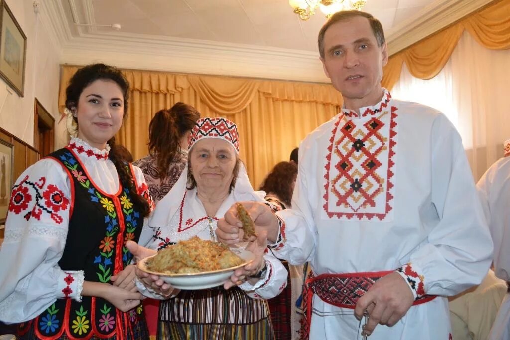 1 национальный белорусский. Традиции Белоруссии. Культура народа Белоруссии. Традиции народов Белоруссии. Белорусский традиционный.