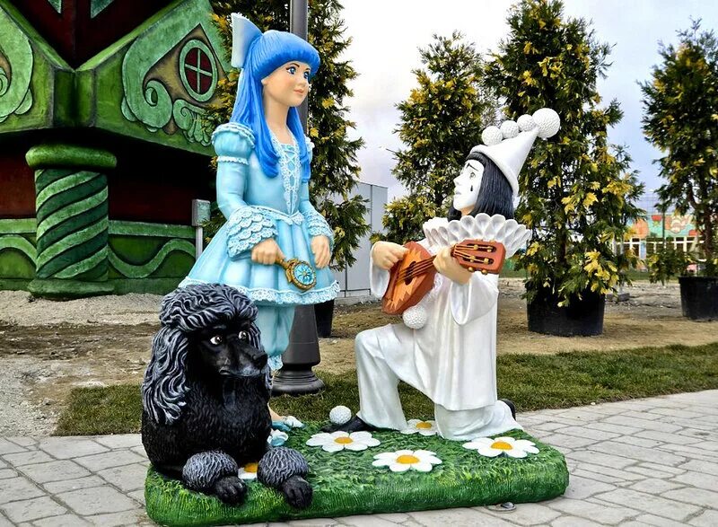парк сказка в москве. фигурки для парков. парк берендеево царство калужская область. парк сказочных персонажей. сквер со сказочными героями.