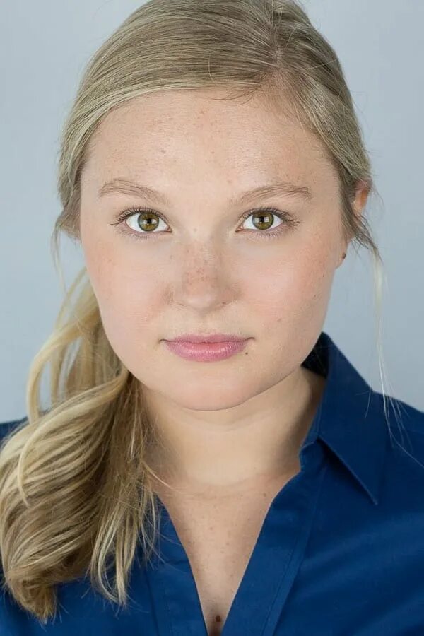 Sarah borne. Eliza bea tg. Bear alpha bear. Sarah bear. Sarah borne.