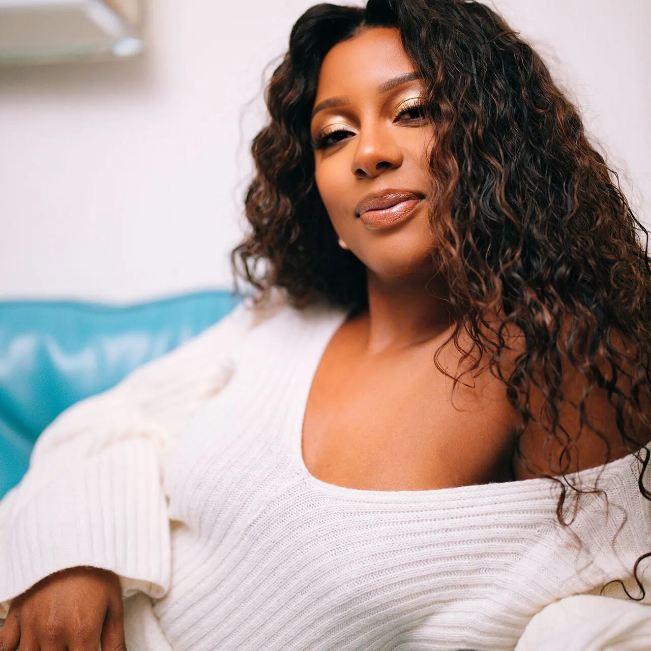 Victoria monet. Melton, victoria. victoria monet kill. victoria bc women.