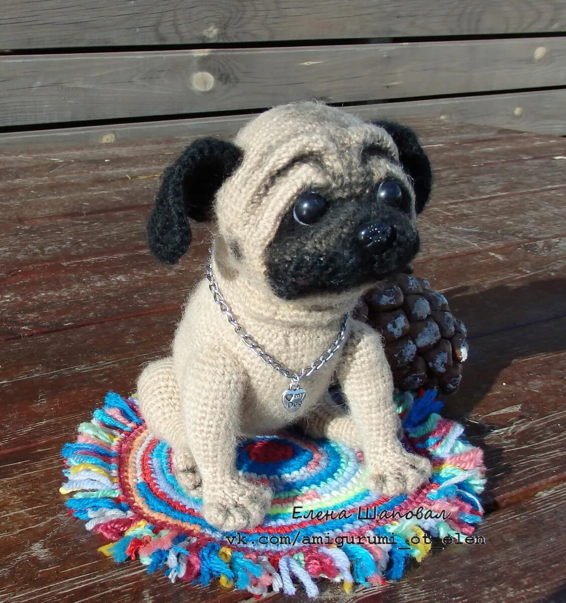 Наталья загребина мк мопс. Вязаная игрушка мопс. Вязаный мопс крючком. Вязаный мопс крючком. Мопс мэл амигуруми.