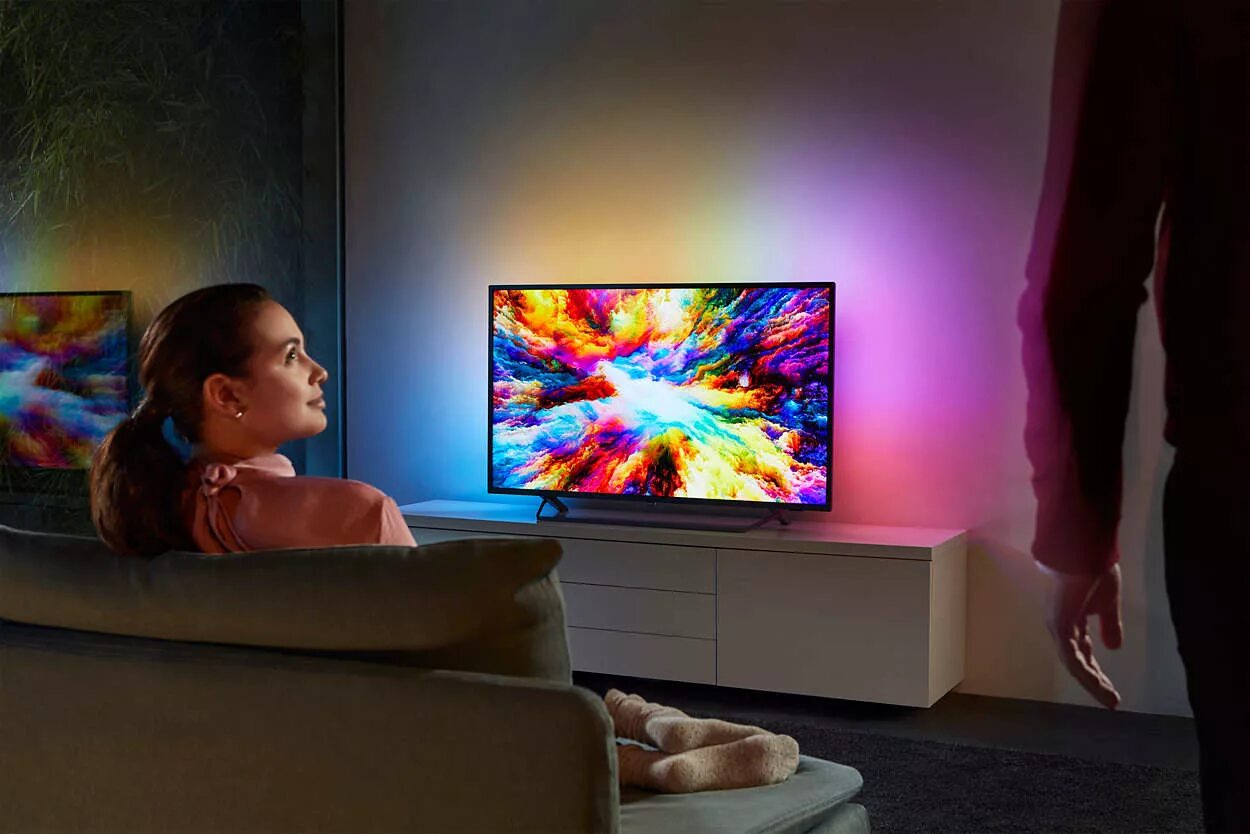 Лучшие телевизоры 50 дюймов 2024. Телевизор Philips 50pus7303. Телевизор Philips 55 Ambilight. Philips 55pus7303. Philips 55pus7303/60.