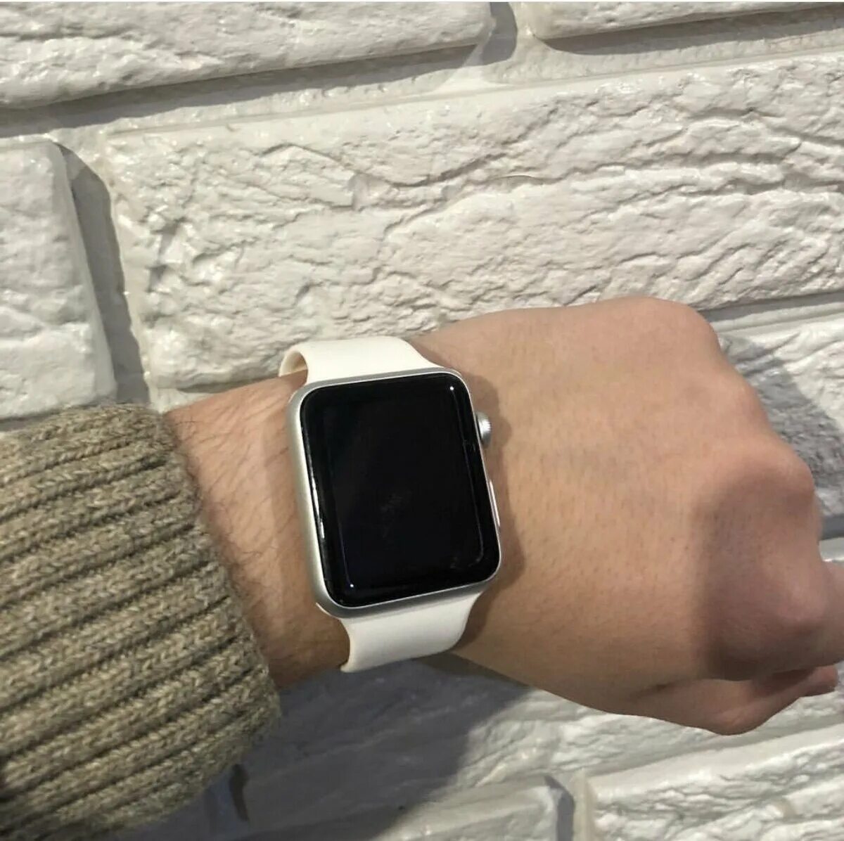 Apple watch se 40 starlight. Apple watch 44mm. Эппл вотч se 40мм. Часы эпл вотч 40 и 44 мм. Apple watch se 40mm и 44mm.