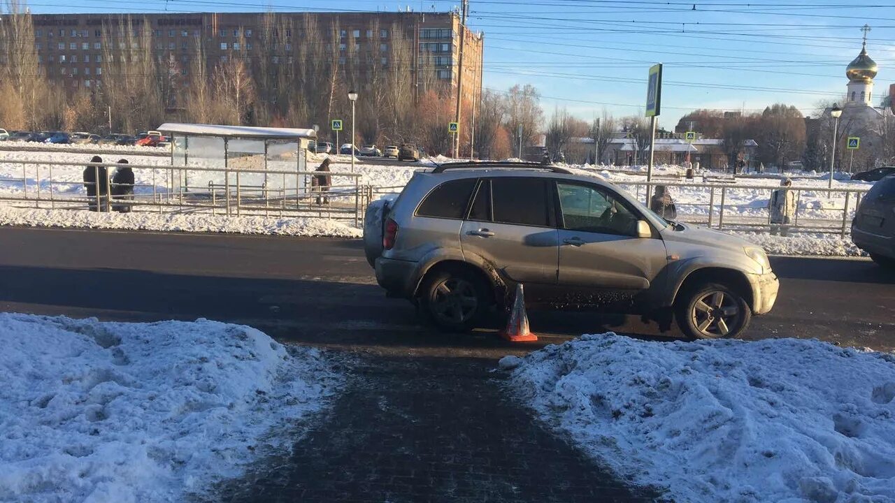 Авария на ново садовой. Авария на Ташкентской улице. ДТП Ташкентская Самара 01.03.22. ДТП В Самаре на Ташкентской девятка. ДТП В Самаре сегодня на пешеходном переходе на Ташкентской.