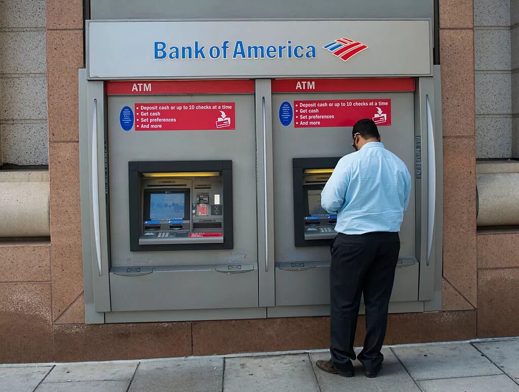 Банкоматы центральный банк. ATM банк. Bank of America Банкомат. ATM Bank of America экран. Банкоматы Швейцарии.