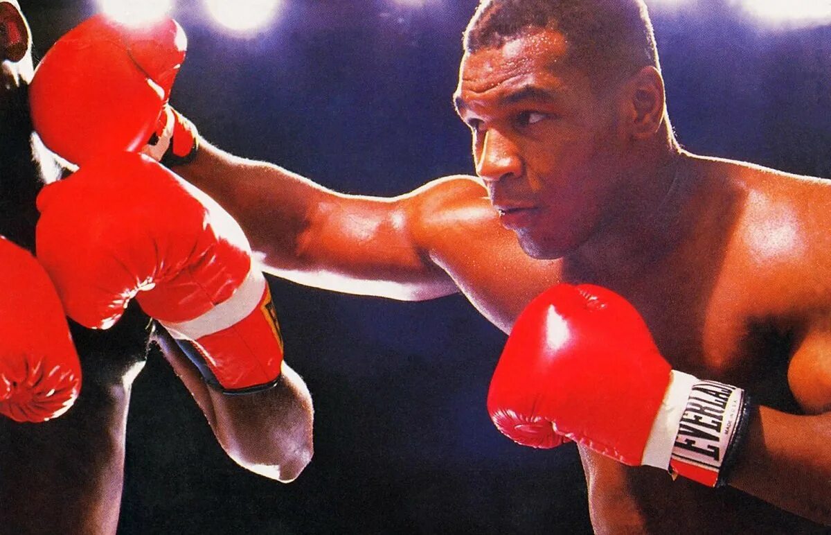 Mike Tyson 1990. Майк Тайсон в молодости бои.