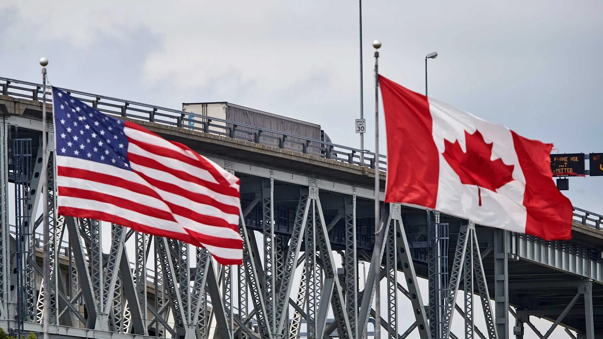 Государственная граница канады. Американо-канадская граница. Граница Америки и Канады. Канадско американская граница. Граница между США И Канадой.