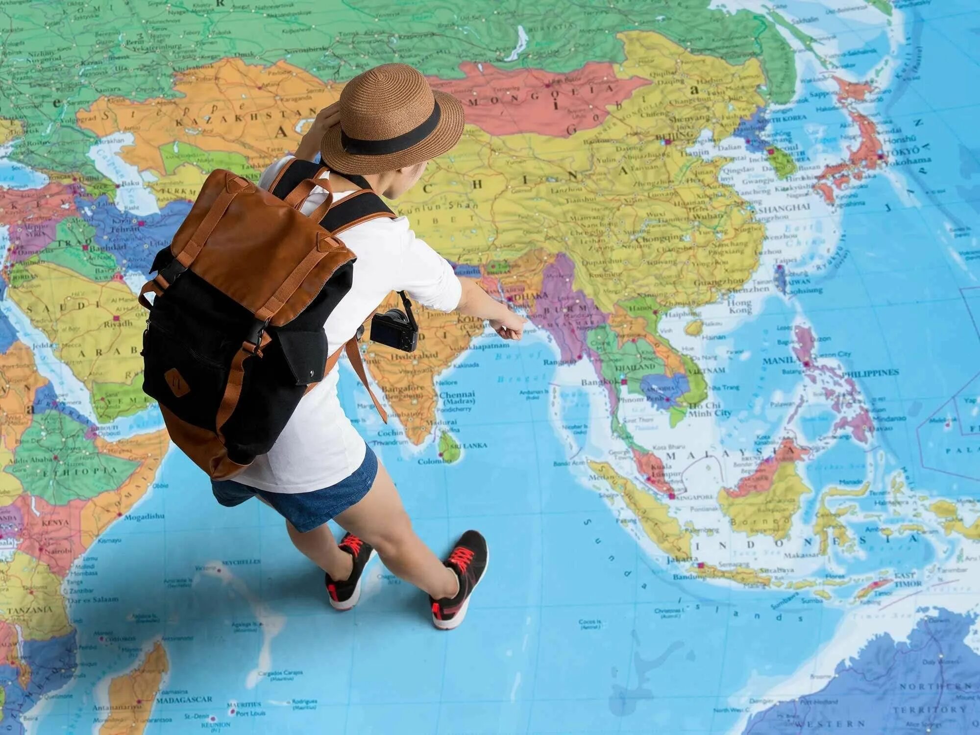 Туризм какое направление. Путешествия по странам. Мировой туризм. Страны для путешествий. Путешествовать по миру.