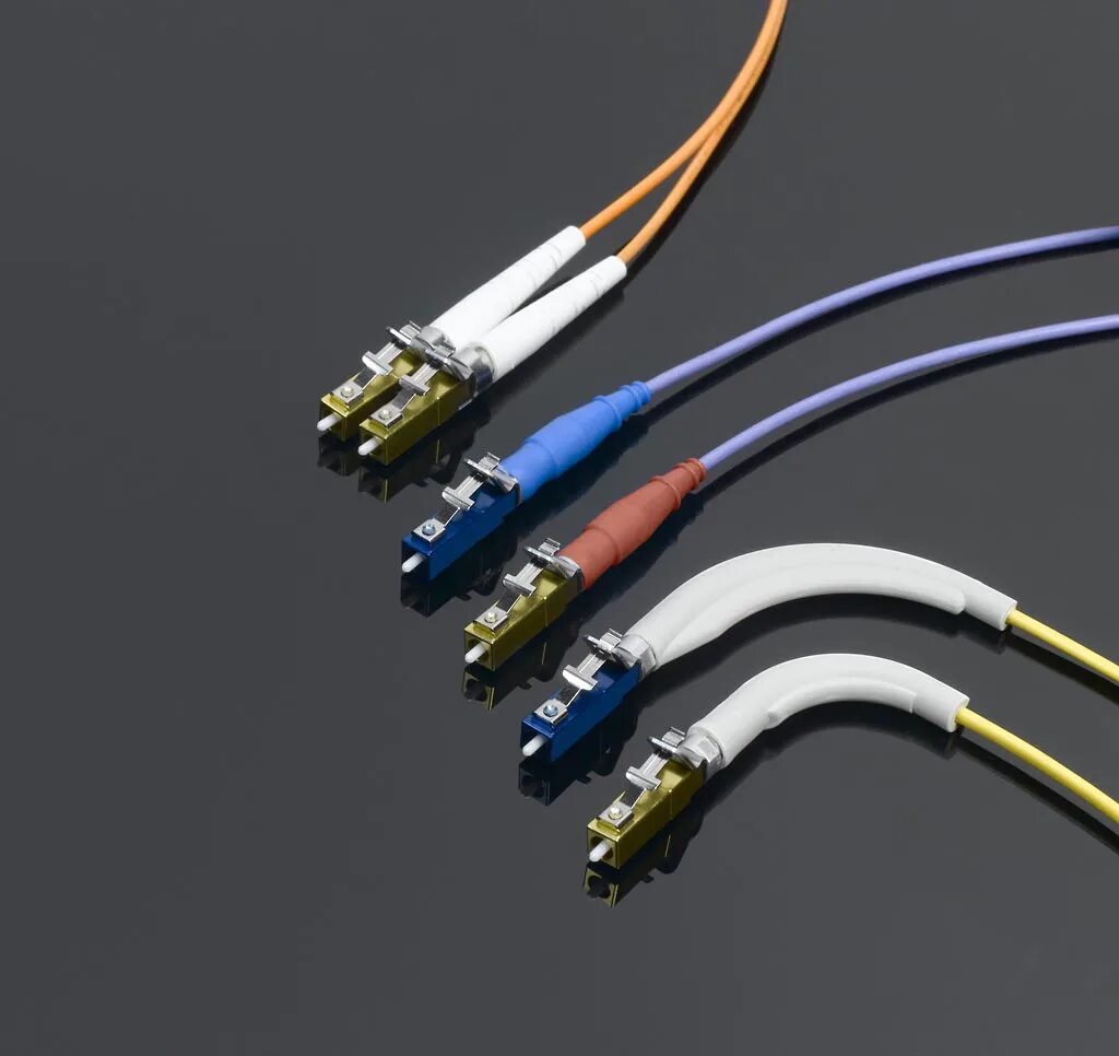 Lc connector. Lc lc connector. оптоволокно коннектор ас. lc sc разъемы. оптический фас коннектор.