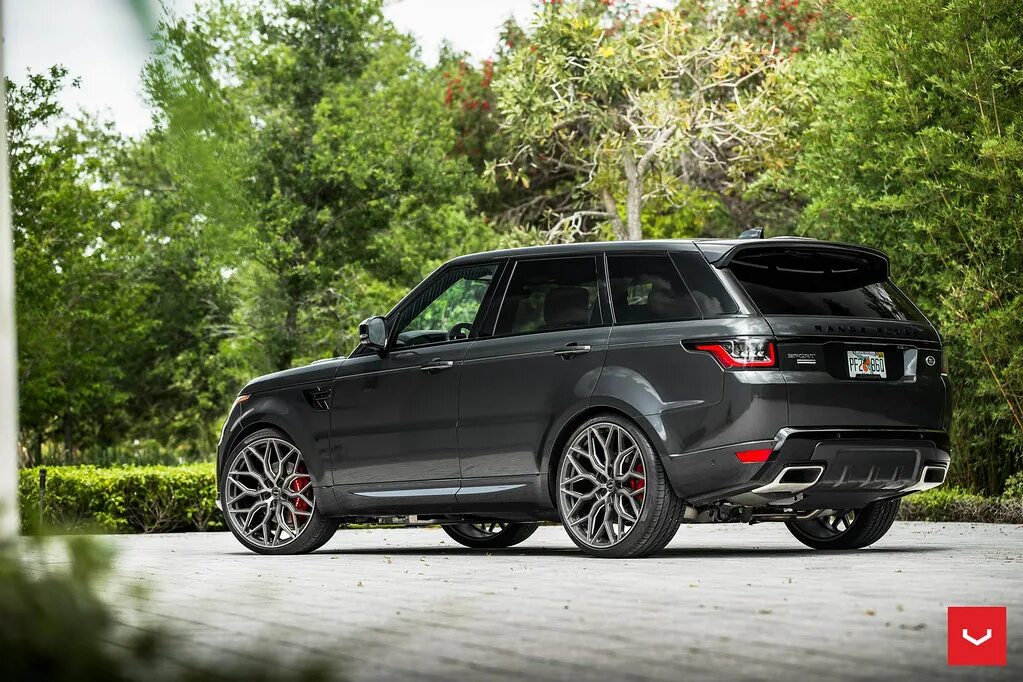 Https r 22. Range Rover Sport SVR диски r22. Диски range Rover Sport r20. Range Rover Sport r22. Рендж Ровер спорт 2.