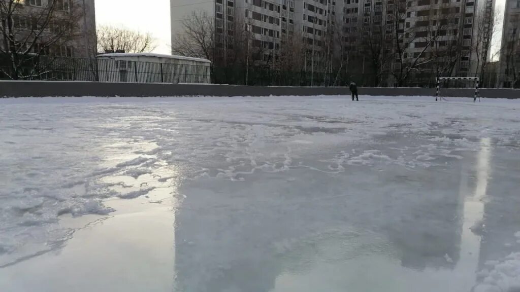 Знаете какой каток с естественным природным. Каток с естественным льдом. Каток с естественным льдом Порядковый пер., д. 8. Ровный лед на катке. Фотографии ледяных катков.