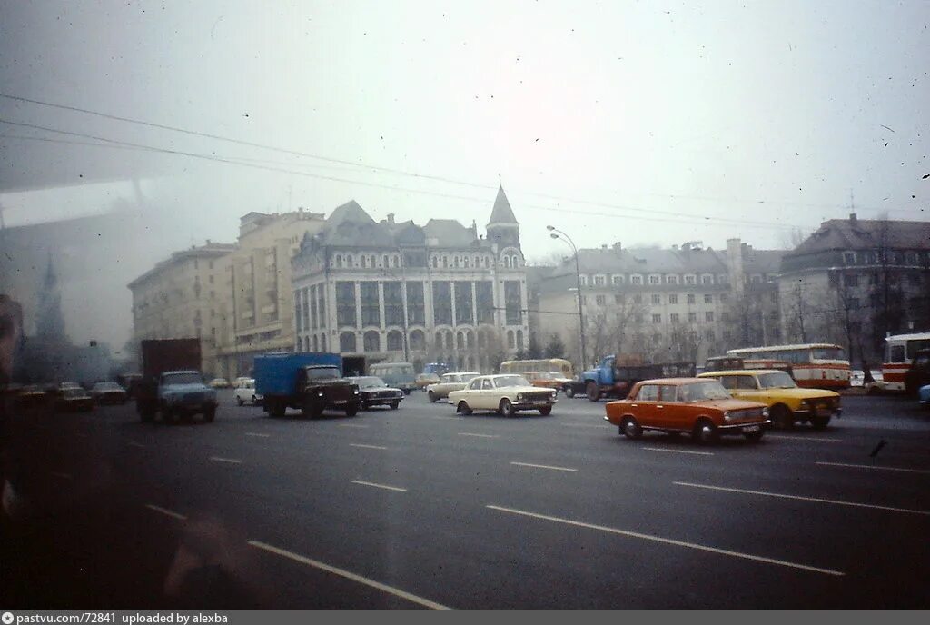 Колхозная площадь. Колхозная площадь в москве. москва колхозная площадь 80-е. колхозная площадь 1939. колхозная площадь пермь.