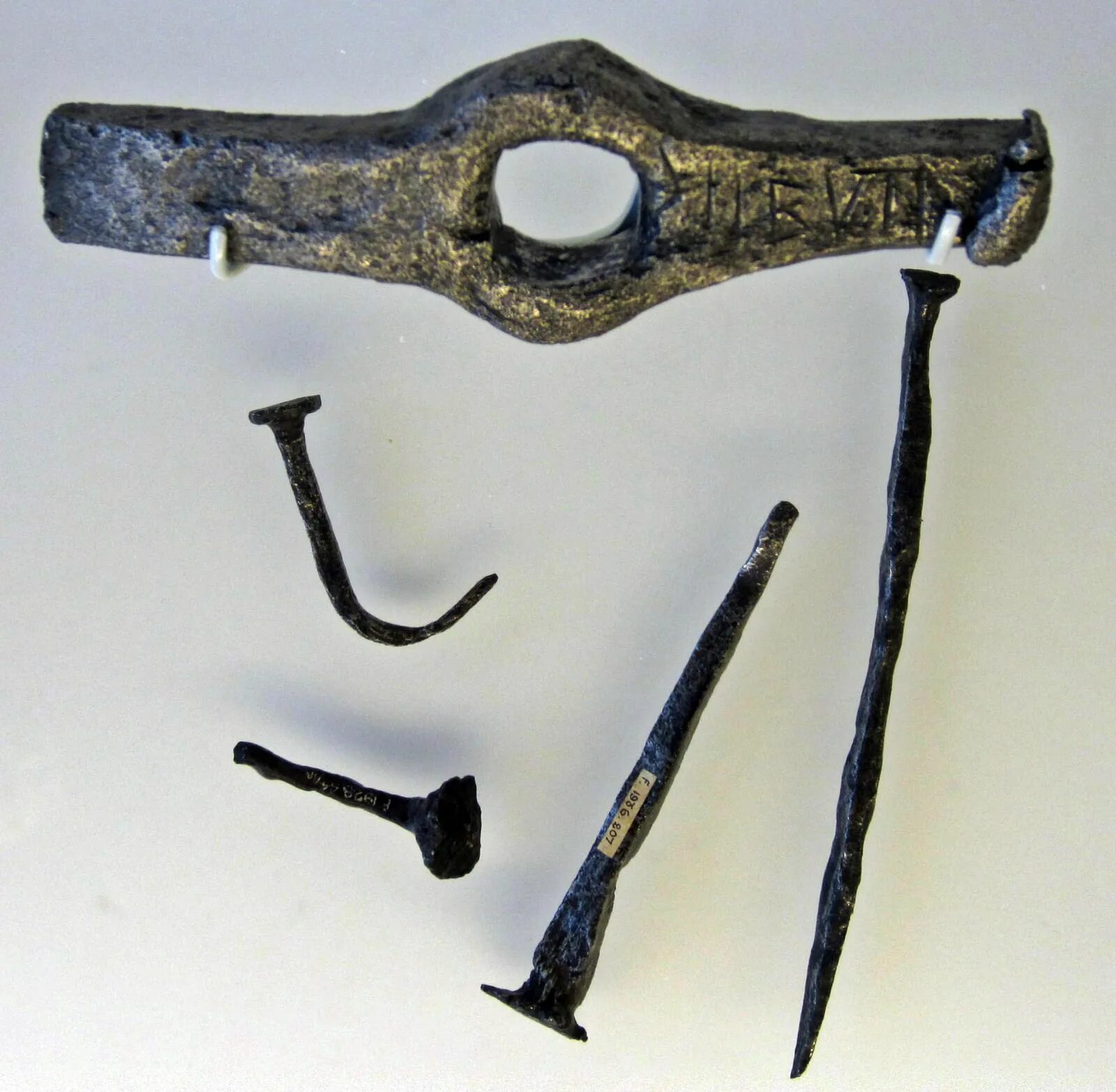 Army tools. Army tools. Army tools. Древний рим инструменты для эпиляции. Тактический нож.