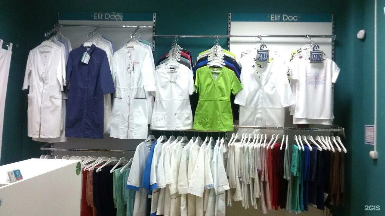 фабрики одежды ростов. фабрика магазин одежды. швейная фабрика элис ростов-на-дону. розничный магазин верхней одежды. фабрика магазин одежды.