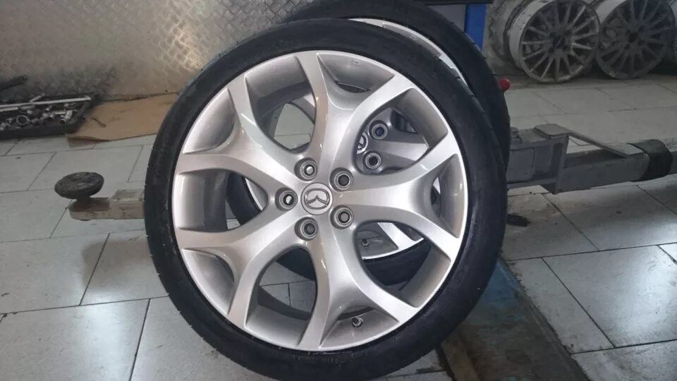 Диски на мазда бу. Mazda cx 7 r19. литые диски на мазда сх 7. диски mazda cx-7 r19. мазда сх7 r18.