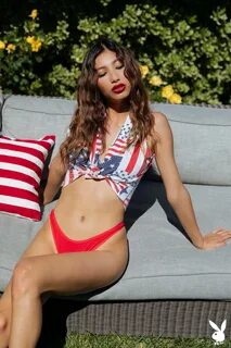 Patriotic Hottie Dominique Lobito Celebrates the Fourth of July in the Nude gallery, pic 2.