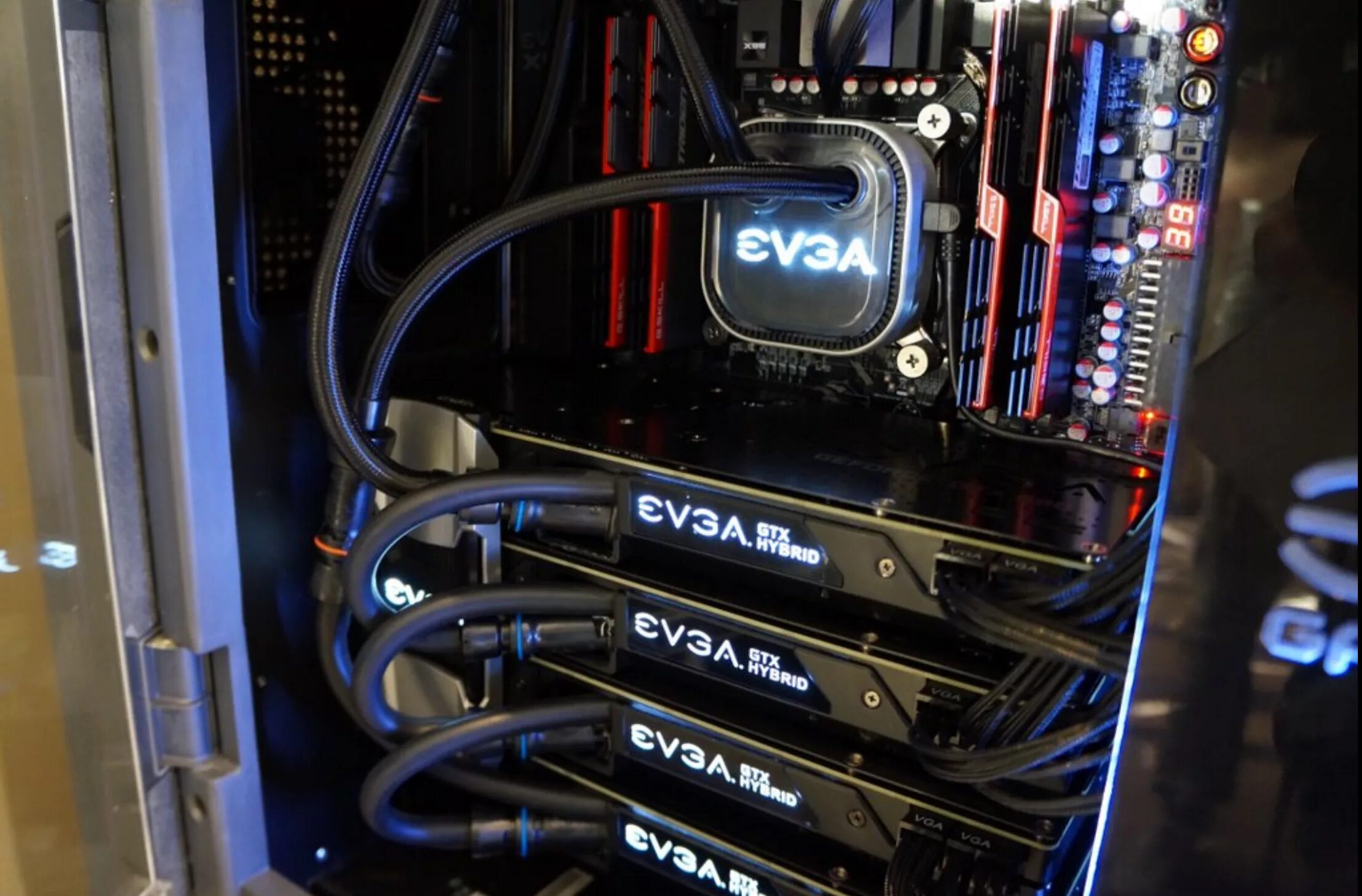 Комп с 4 видеокартами. SLI видеокарты с водянкой. Что такое ГПУ В ПК. EVGA подставка под видеокарту. Самый мощный процессор для пк