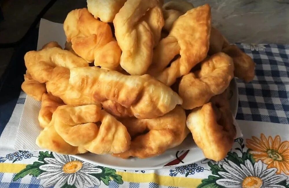 Крепли на кефире рецепт с фото Нежные крепли Вкусняшки, Еда и Рецепты еды