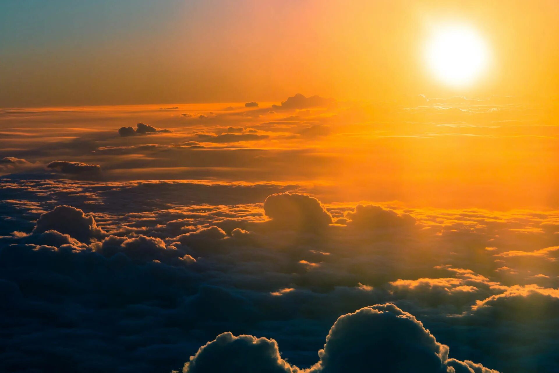 Sun us. Небо солнце. Небо рассвет. Солнечное небо. Небо с облаками.