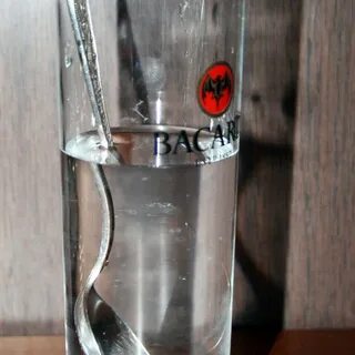 Поставили в стакан