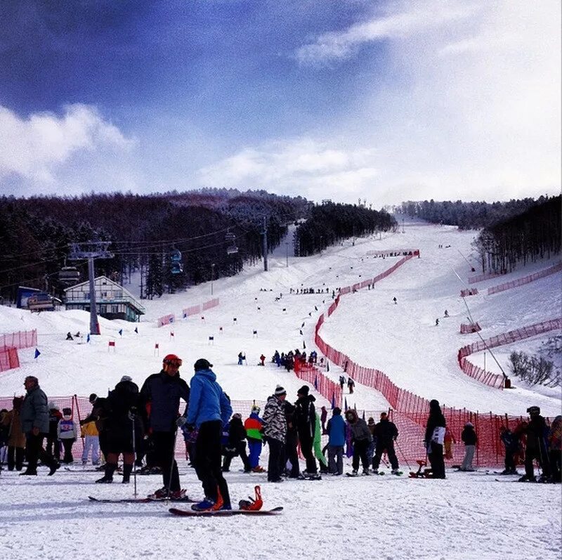 кант нагорная горнолыжный комплекс. горнолыжный курорт в башкирии абзаково. всесезонный город-курорт «свияжские холмы». горнолыжный склон кант. склон горнолыжный комплекс.