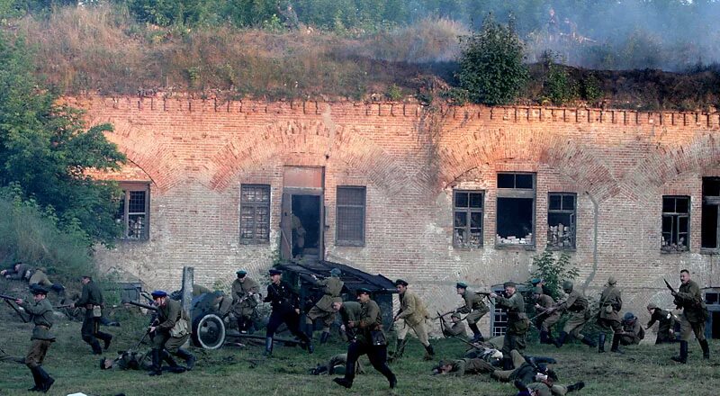 Штурм Брестской крепости. Оборона Брестской крепости в 1941. 22 Июня 1941 года оборона Брестской крепости. Бой в Брестской крепости 22 июня 1941. Оборона крепости 22 июня 30