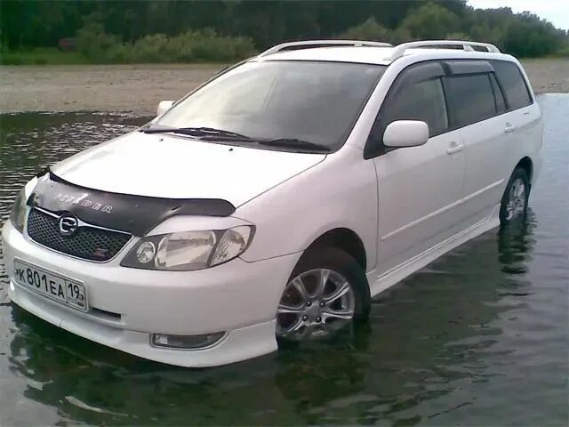 Тойота филдер 2000 год. Toyota Corolla Fielder 121. Тойота Филдер 121 кузов. Тойота Королла Филдер 120 кузов. Филдер 121 кузов.