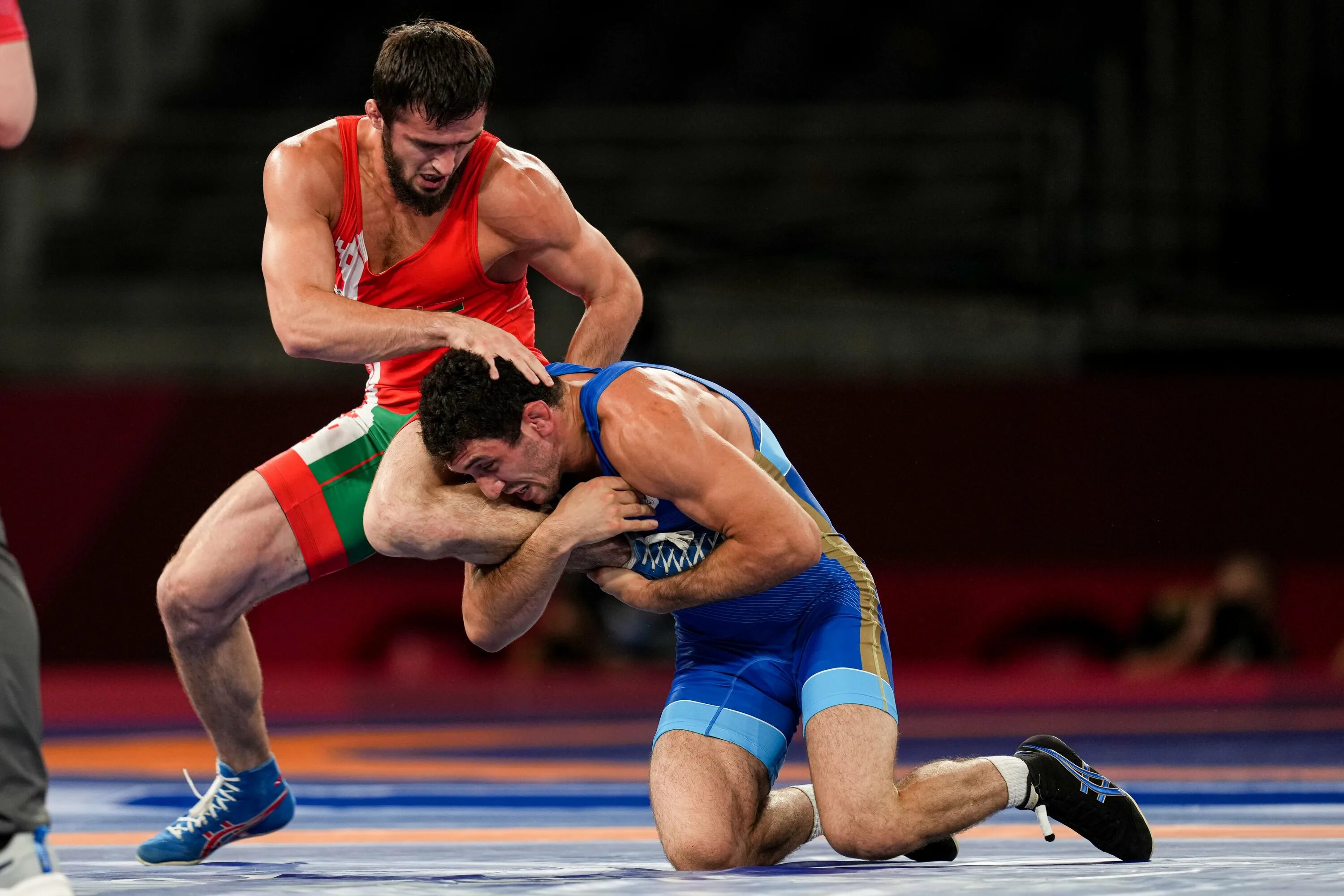 Борцы греко римского стиля сборная россии. Борьба борец. Оздоев бекхан борьба. Греко римская борьба. Кадимагомедов магомедхабиб 2021.