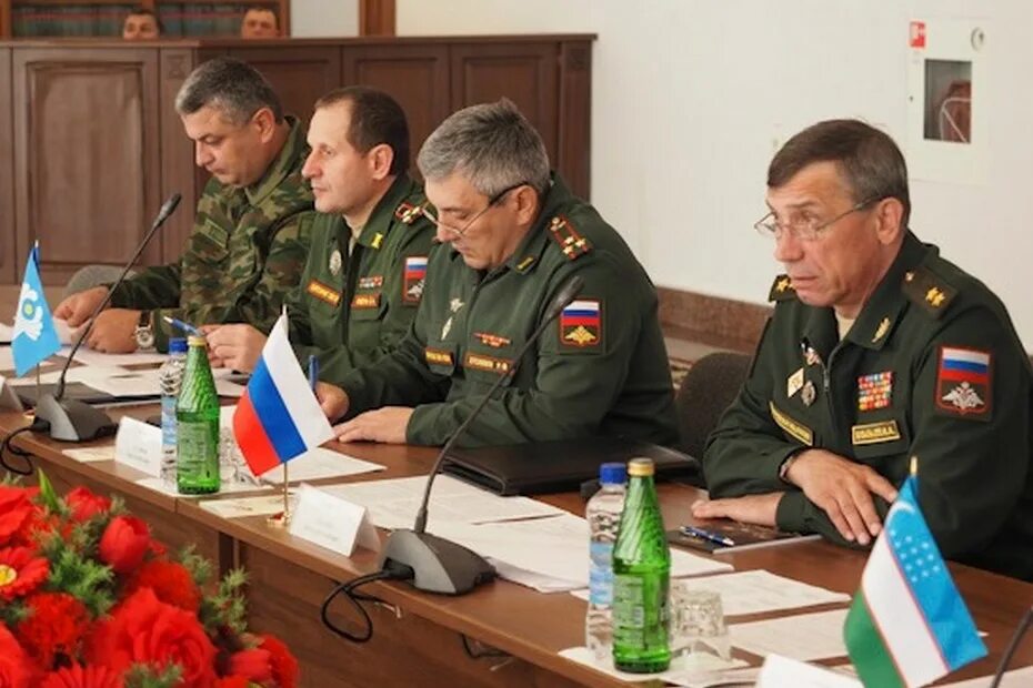 Главное управление боевой подготовки. Генерал лейтенант Бувальцев. Бувальцев генерал полковник. Бувальцев Иван Александрович Министерство обороны. Иван Бувальцев генерал полковник